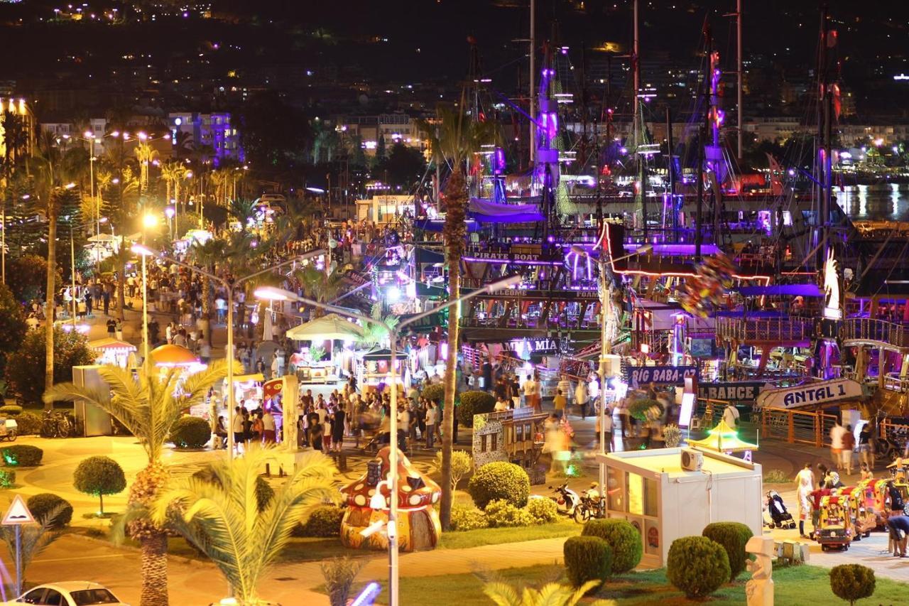 Beautiful Sultan House At Cleopatra Beach 1 With Umbrellas, Balcony, Barbecue, Private 100Mbps Wifi, Smart Tv, Table Games, Vip Trans-Fer - Beautiful Apartmenthouse Alanya Kültér fotó